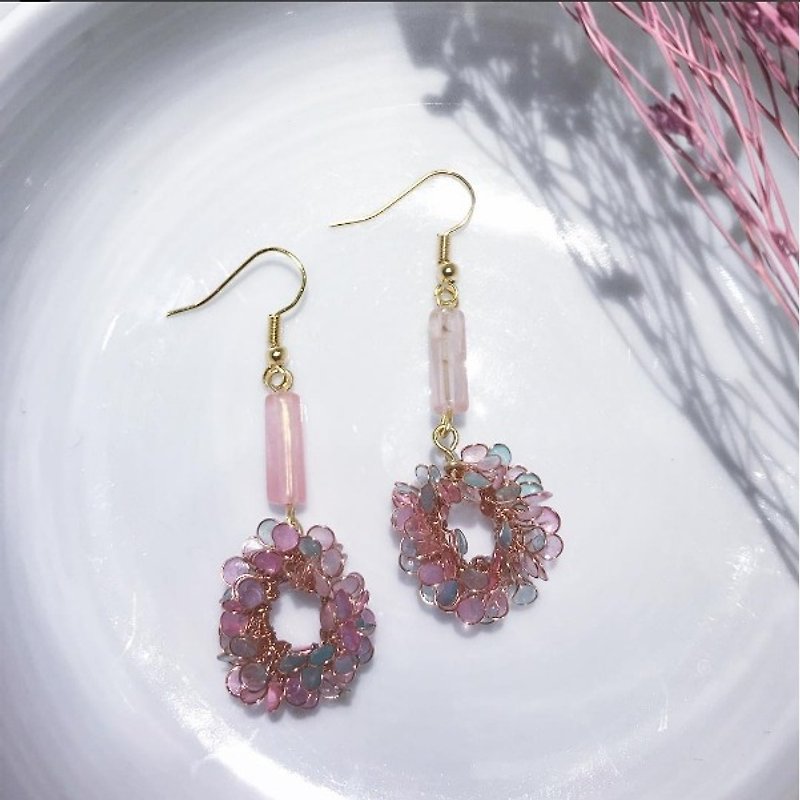 古典红玉小花圈耳环 - 耳环/耳夹 - 其他材质 粉红色