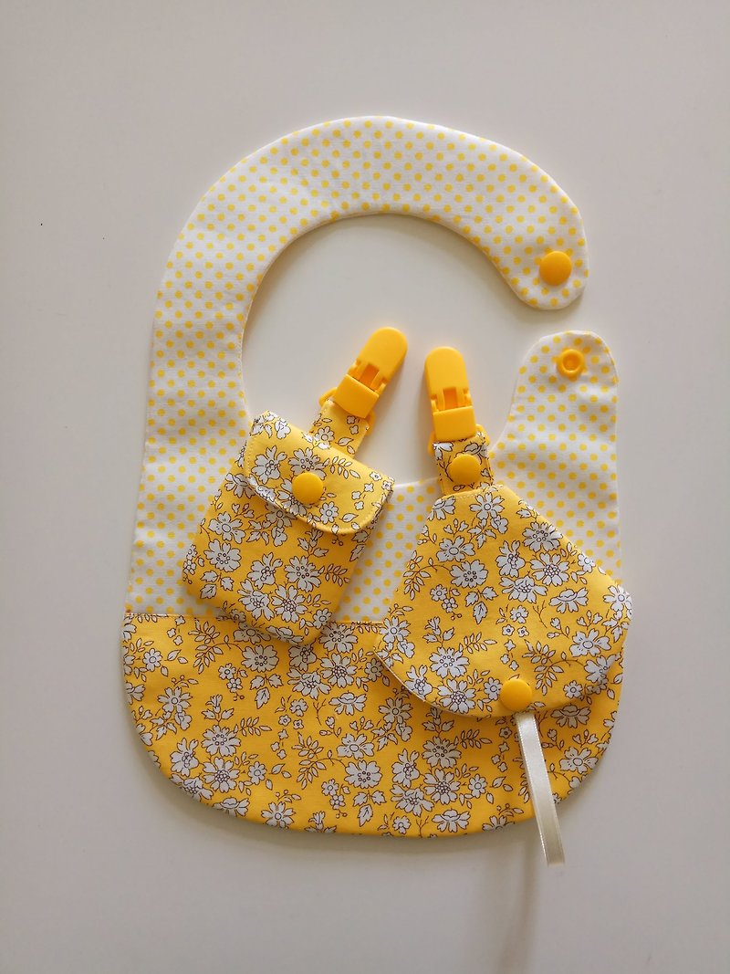 黄小花弥月礼物 婴儿围兜+平安符袋+二合一奶嘴夹 - 满月礼盒 - 棉．麻 橘色