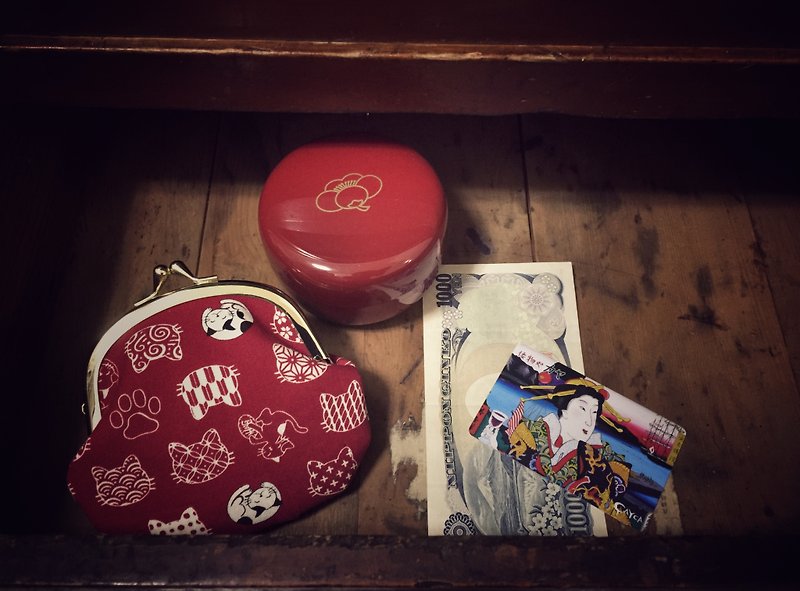 昭和日式猫豆桑口金包 - 皮夹/钱包 - 棉．麻 红色