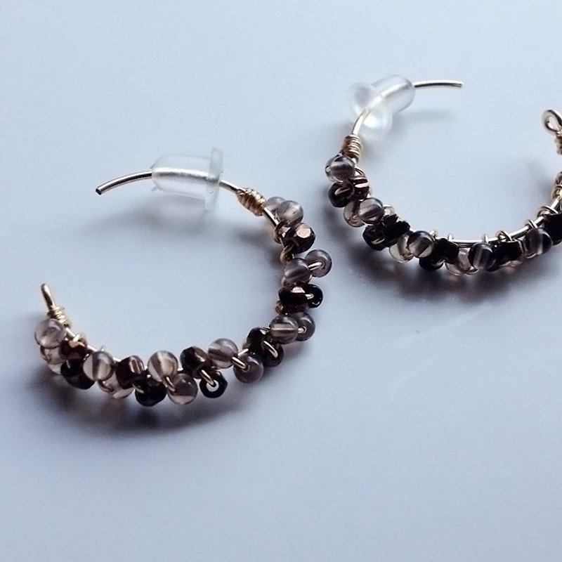 14kgf 3/4 hoop earrings of smoky quartz and antique beads - 耳环/耳夹 - 宝石 咖啡色