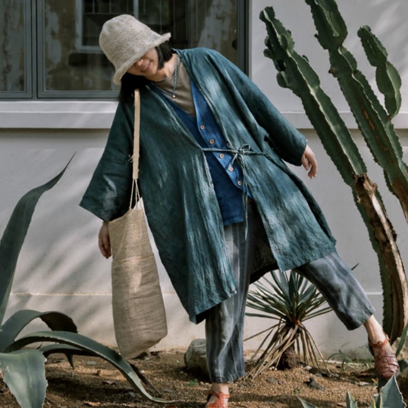 煙綠道袍|黛青色 天然植物藍染 日式繫帶寬鬆中長款外套男女同款 - 女装休闲/机能外套 - 棉．麻 绿色