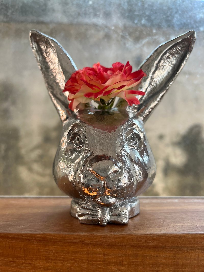 Rabbit/bunny head planter (birthday gift) - 花瓶/陶器 - 其他材质 银色