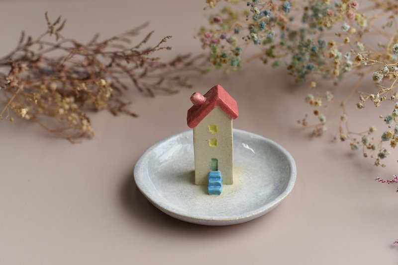 房屋造型手工陶瓷圆形小饰品盘 - 摆饰 - 陶 