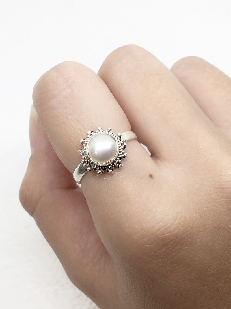 珍珠925纯银异国设计戒指 尼泊尔手工镶嵌制作(款式3) - 戒指 - 宝石 银色