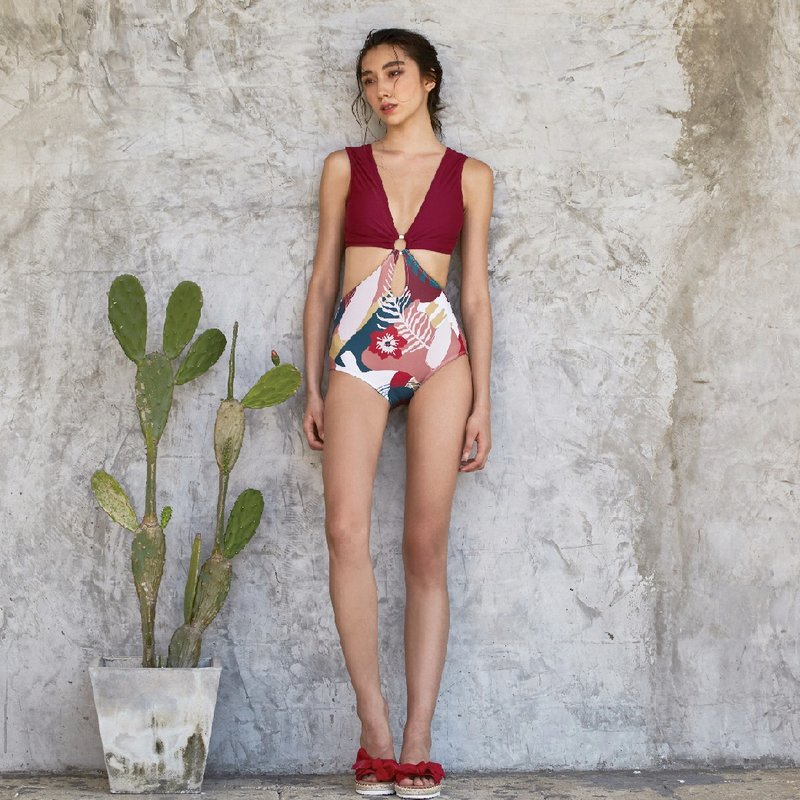 Hart - One Piece Swimwear Color: Burgundy/Wild Bloom (CREX145) - 女装泳衣/比基尼 - 其他材质 红色