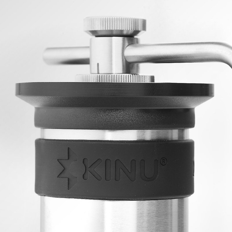 新组合【德国】KINU M47 Phoenix 凤凰版手摇磨豆机 含硬壳收纳包 - 咖啡壶/周边 - 不锈钢 银色