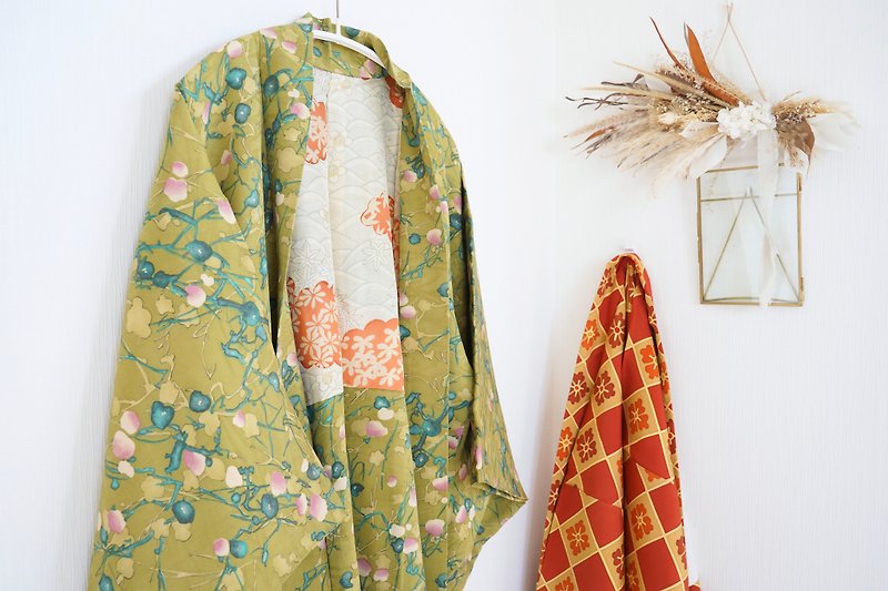 Japanese KIMONO, silk kimono, green haori, authentic kimono - 女装休闲/机能外套 - 丝．绢 绿色