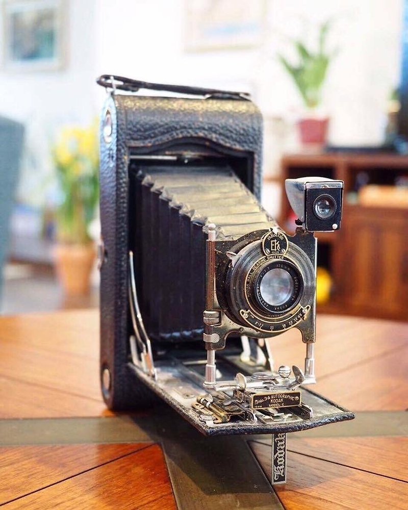 大型古董kodak蛇腹相机 含皮套 JS - 摆饰 - 其他金属 黑色