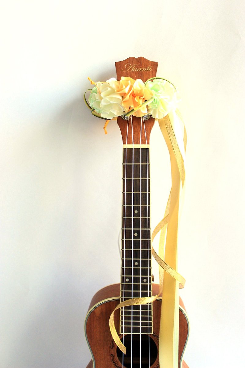 尤克里里专用的缎带饰品 烏克麗麗 尤克里里背带 胸花 芙蓉花 - 吉他配件 - 棉．麻 黄色