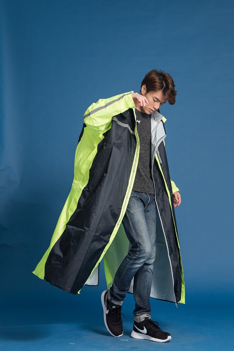 顶峰背包款前开式雨衣-萤光/深蓝 - 雨伞/雨衣 - 防水材质 多色