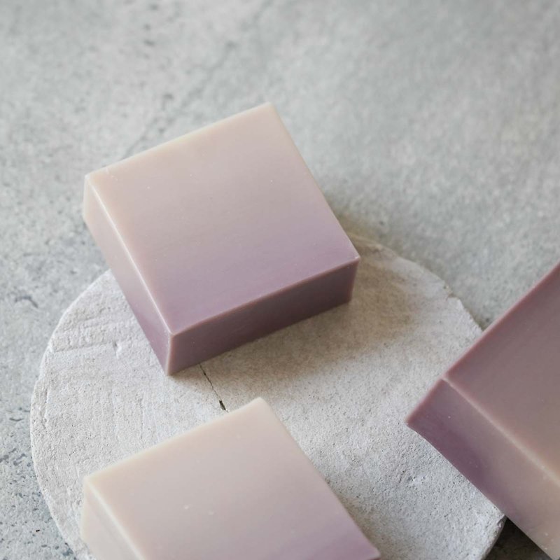 薰衣草温柔手工冷制皂  全肤质适用 - 肥皂/手工皂 - 其他材质 紫色