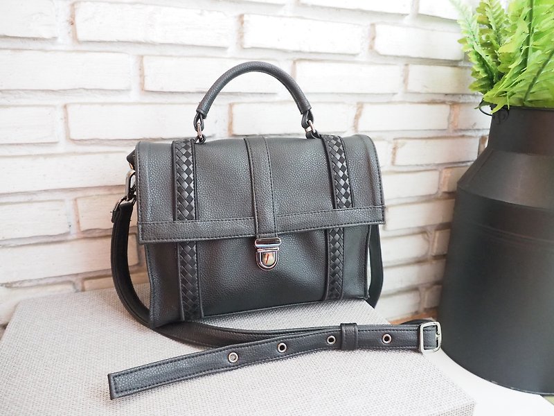 Mini Blacknoir Cover Bag (M) - 手提包/手提袋 - 其他材质 黑色