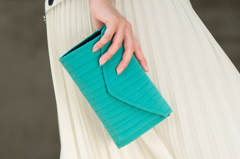 vingt six 蓝绿色皮夹包（可做肩背包.手拿包.斜背包.皮夹多用） - 手拿包 - 聚酯纤维 蓝色