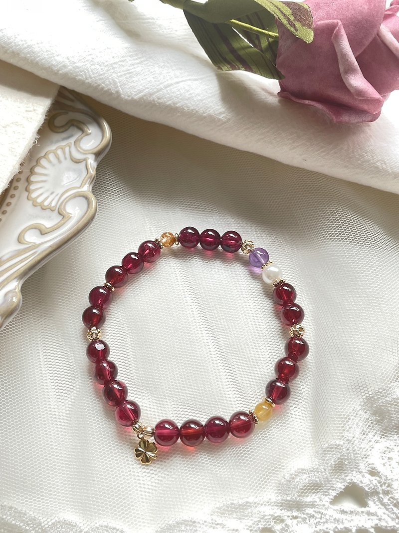 Queen's Craftwork天然红石榴石原创设计手串 - 手链/手环 - 水晶 红色