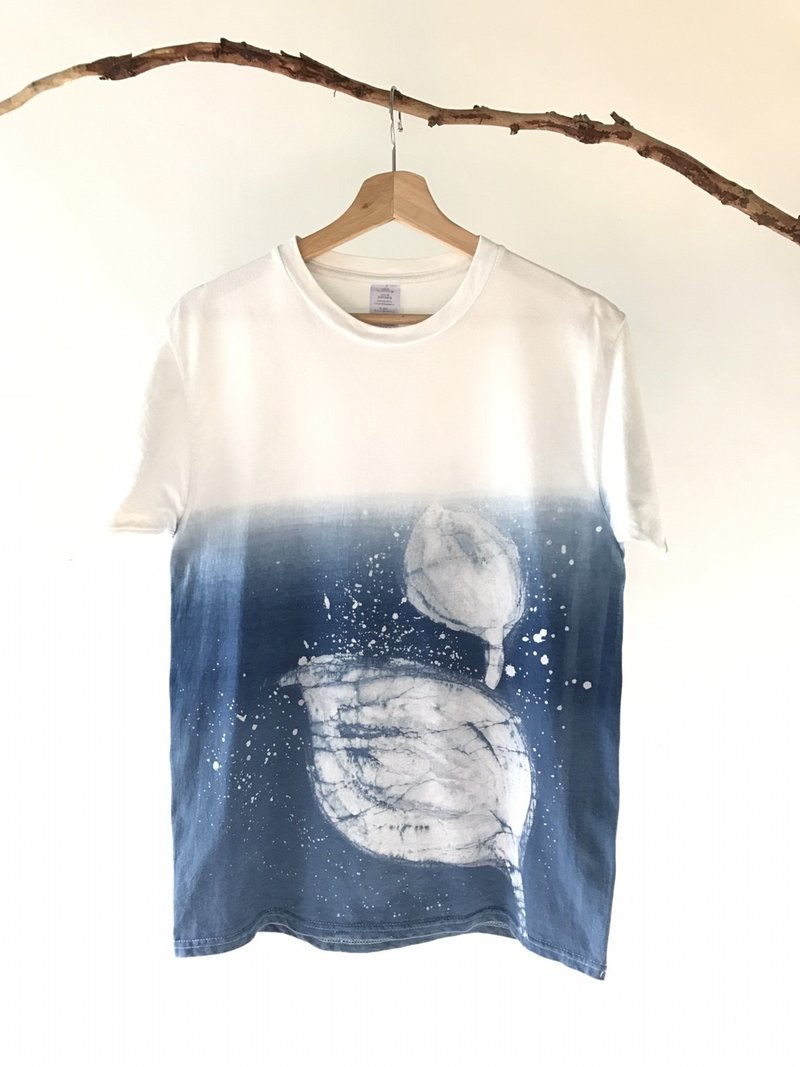 自在染isvara 手工蓝染 宇宙系列 莲 纯棉T-shirt - 其他 - 棉．麻 蓝色