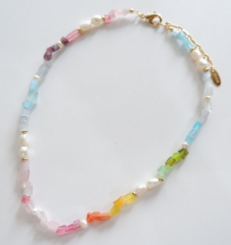 Synthetic Cat Eye Chip Stone in Pastel Color and Freshwater Pearl Short Necklace - 项链 - 石头 多色