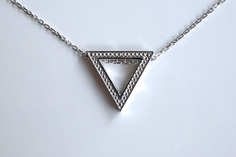 ミルグレイン・トライアングルネックレス - 项链 - 其他金属 银色