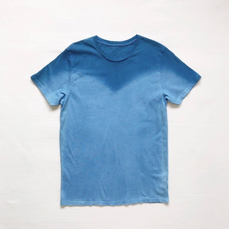 WAVE TEE blue gradation Indigo dyed 藍染 organic cotton - 女装 T 恤 - 棉．麻 蓝色