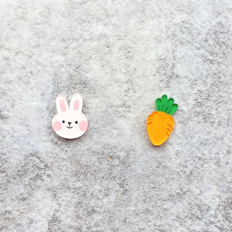 Pista丘手绘耳环。动物-兔子爱吃红萝卜 - 耳环/耳夹 - 树脂 白色