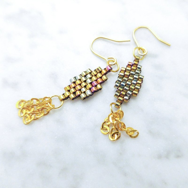 Gold Leaf Earrings, Gold Tassel Earrings, Bohemian Gold Earrings, Beaded Gold Earrings, Dangle Gold Earrings, Dainty Earrings, - 耳环/耳夹 - 玻璃 金色