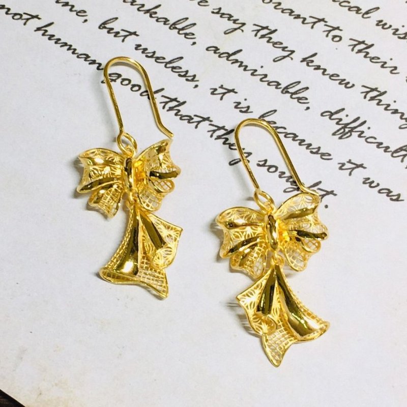 【亚墨金珠宝】绝美镂空 - 蝴蝶结 - 黄金耳环 :: 纯金9999 - 耳环/耳夹 - 24k 金 
