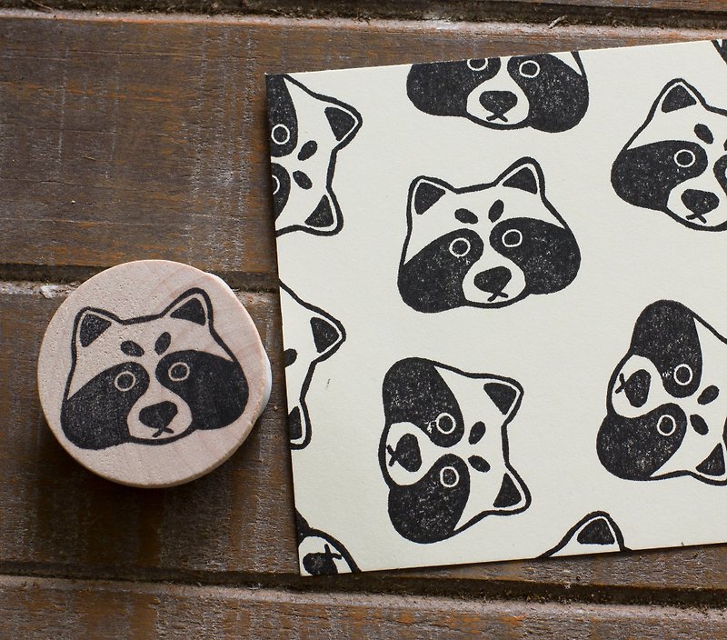 森林中的好朋友系列 小浣熊刻印章 手刻橡 皮章 - 印章/印台 - 橡胶 黑色