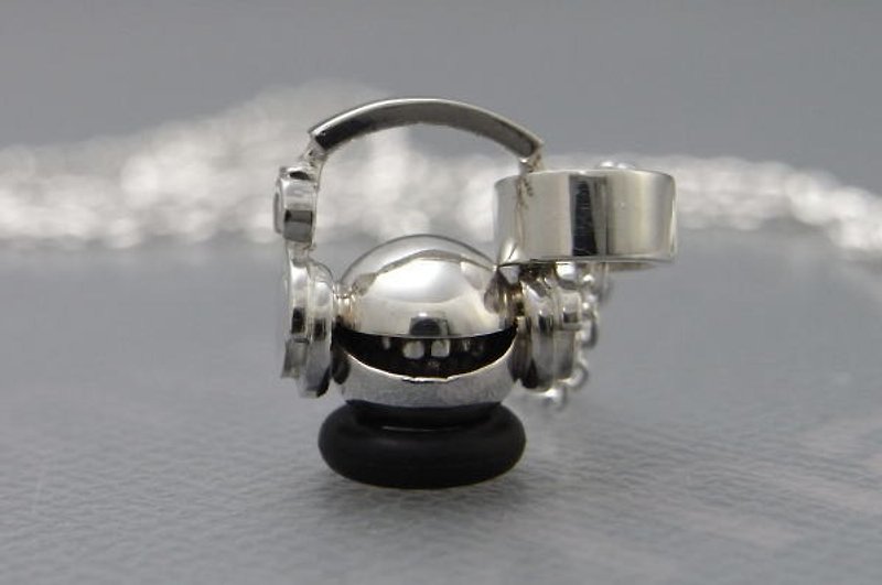 head phone smile ball pendant nano (s_m-P.17) 微笑 銀 垂饰 颈链 项链 头戴式听筒 双耳式耳机 头戴式受话器 - 项链 - 纯银 银色