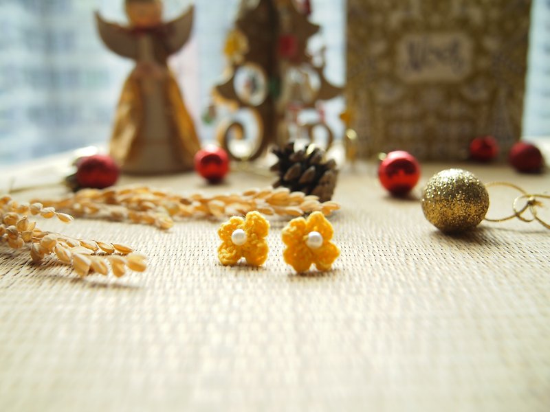 日系手工编织幸运四叶草鲜黄色小花耳环 BE028 - 耳环/耳夹 - 纸 黄色