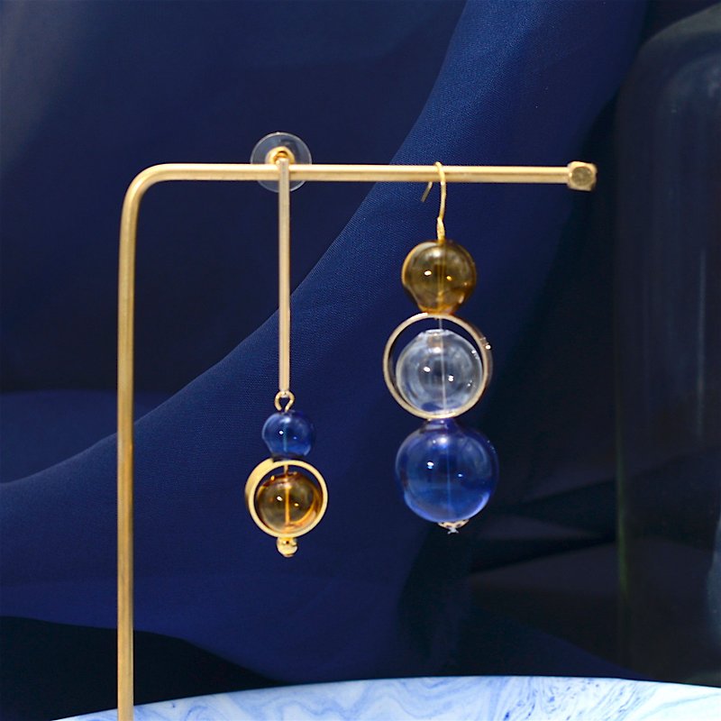 蓝色茶色玻璃球不对称耳环 - 耳环/耳夹 - 玻璃 蓝色