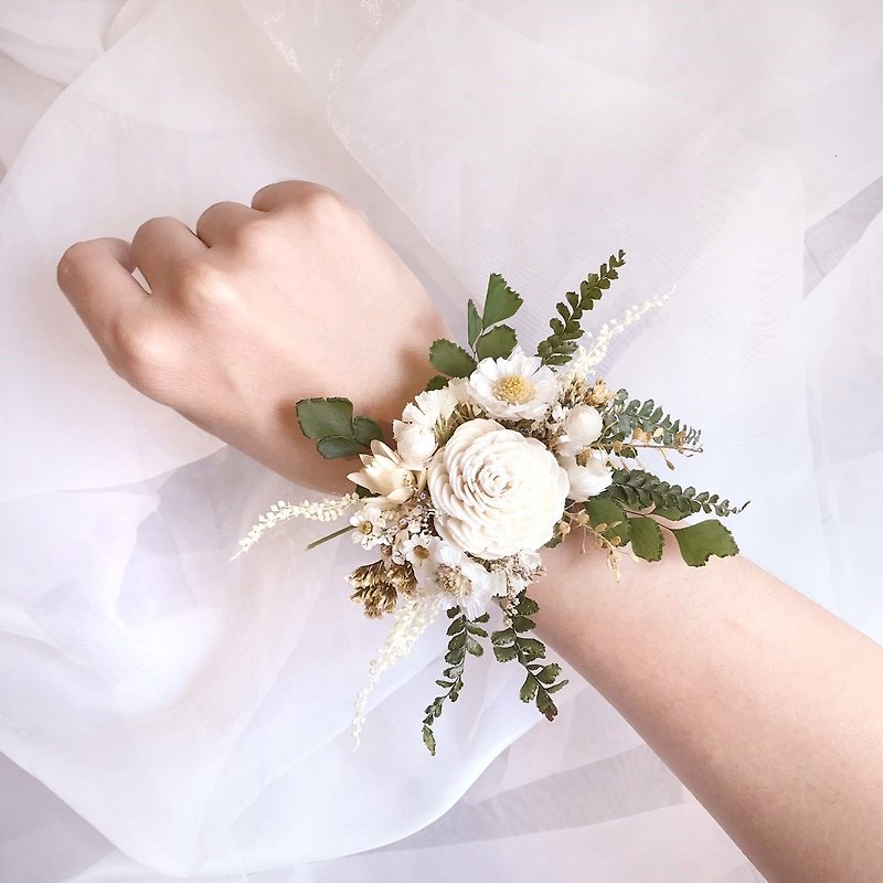Flora Flower婚礼扩香花手腕花-白色系 - 胸花/手腕花 - 植物．花 透明