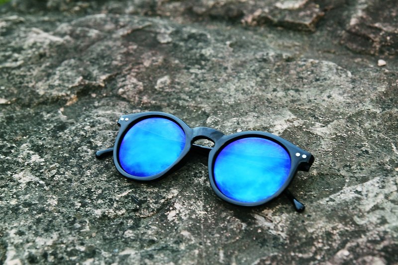 2is AngusA3 太阳眼镜│黑色框│蓝色反光镜片│复古墨镜 - 眼镜/眼镜框 - 塑料 蓝色