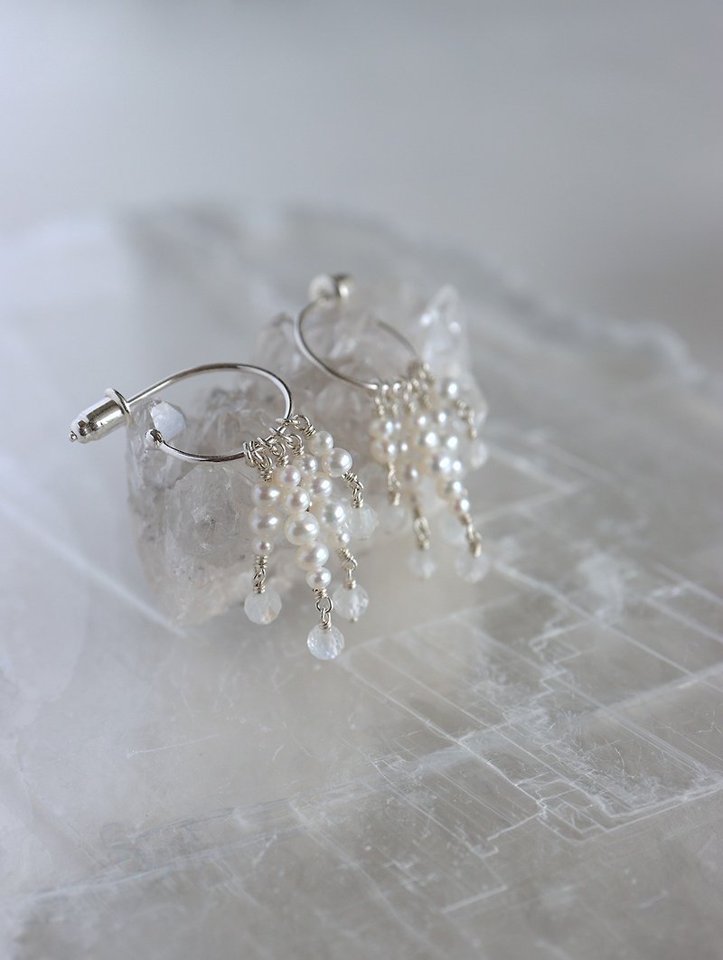 925Silver 月光石×珍珠 天然石耳环 - 耳环/耳夹 - 宝石 白色