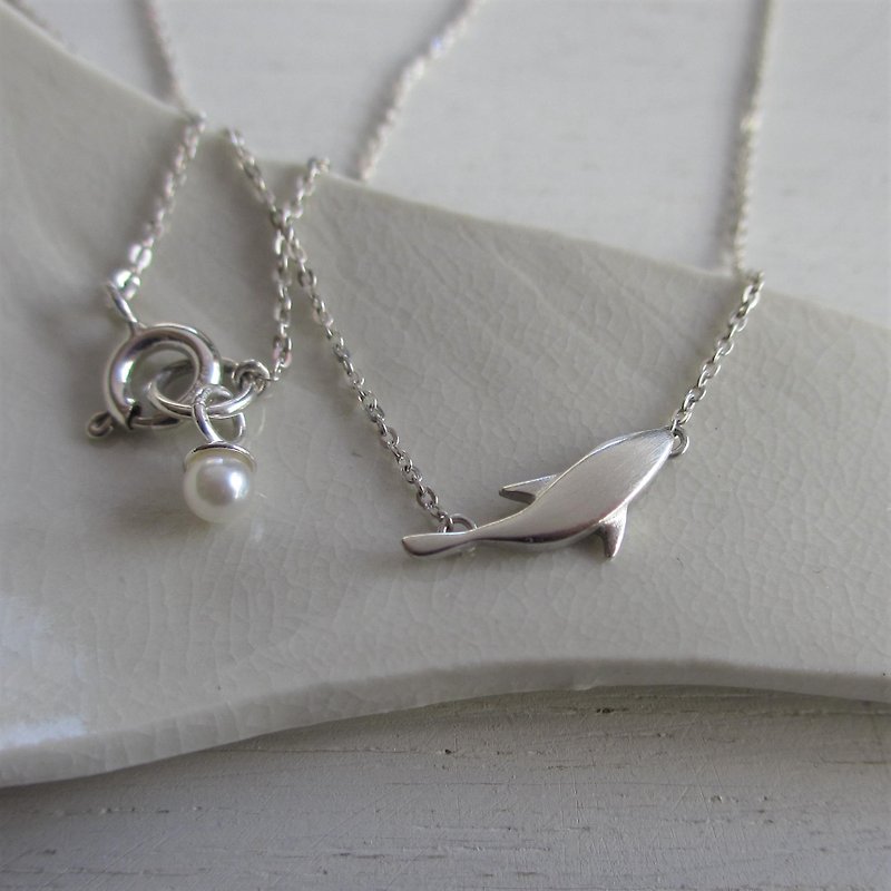 月の魚 Silver Necklace - 项链 - 其他金属 银色