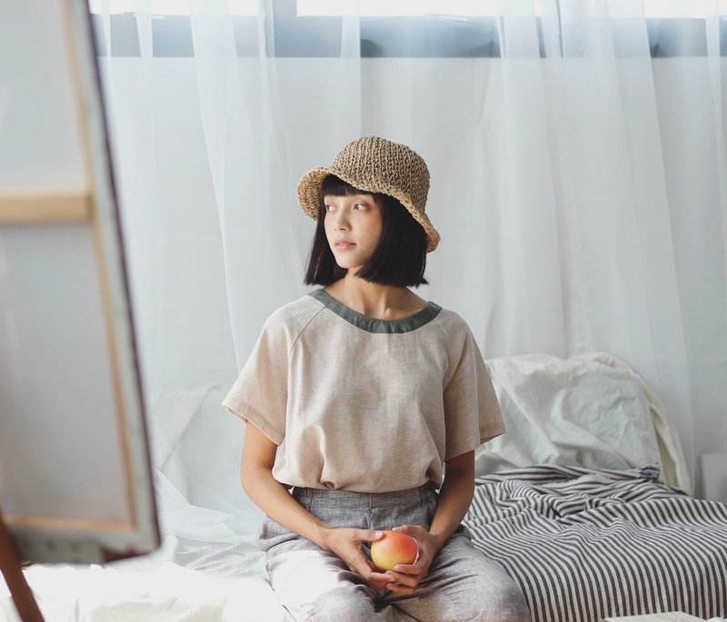 TwoTone Linen Blouse - Beige - 女装上衣 - 棉．麻 卡其色