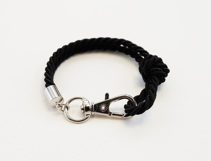 Silver clip bracelet in black color - 手链/手环 - 其他材质 黑色