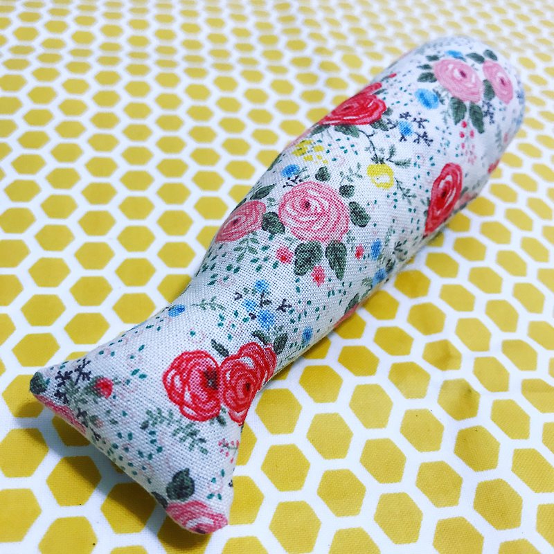 猫草鱼玩具（内有铛铛声）俄罗斯娃娃配玫瑰花 - 玩具 - 棉．麻 多色