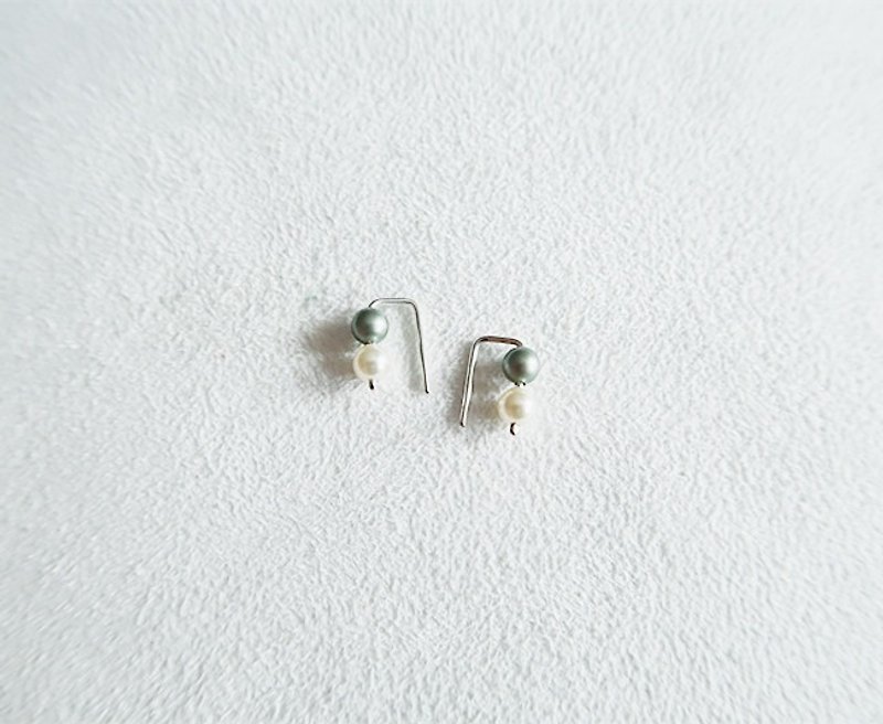 圆珠 耳环 灰绿白 925纯银 - 耳环/耳夹 - 纯银 绿色