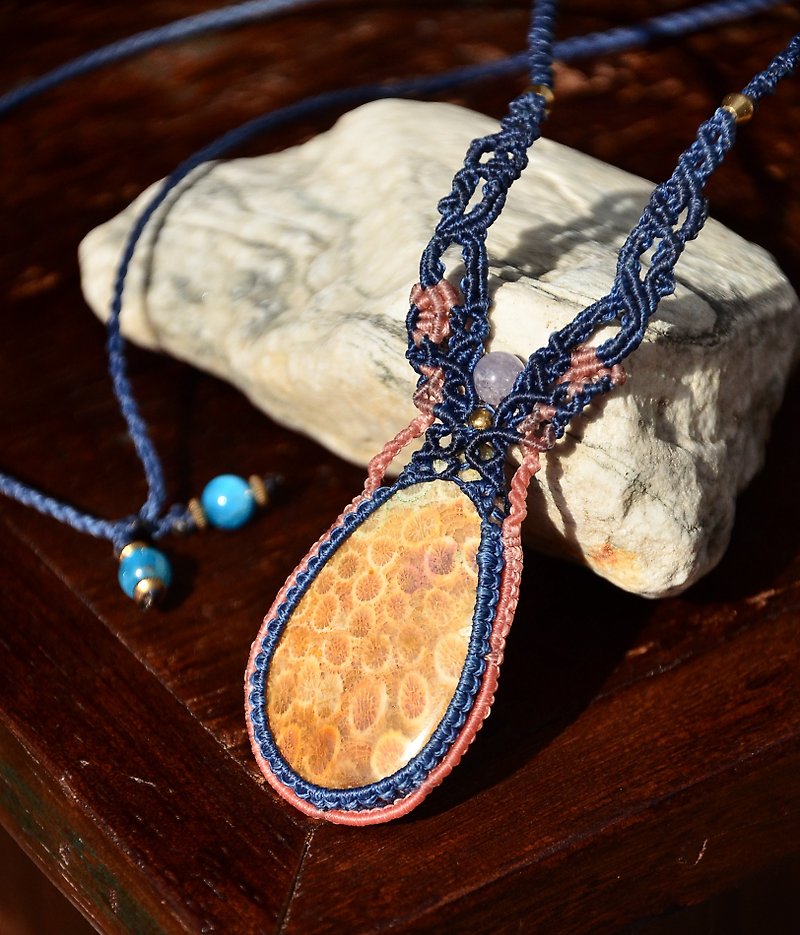 珊瑚玉/珊瑚化石/菊花玉Macrame 手工项链 - 项链 - 其他材质 