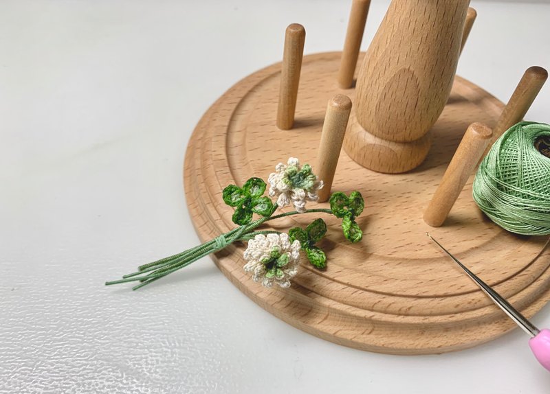 White Clover • 白诘草 四叶草 胸针 襟花 扣针 钩花编织 定制 - 胸针 - 棉．麻 绿色