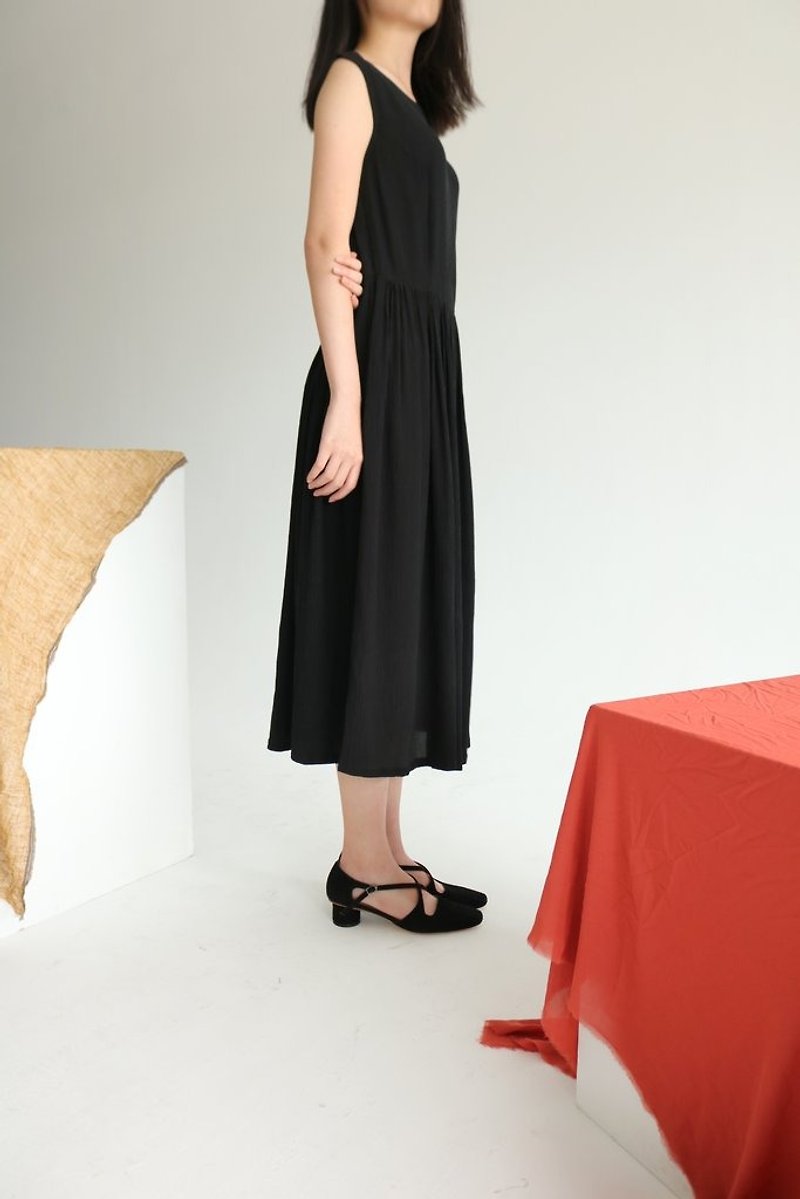 Rania Dress 皱褶丝黑色露背礼服 (可订做其他颜色) - 洋装/连衣裙 - 丝．绢 黑色