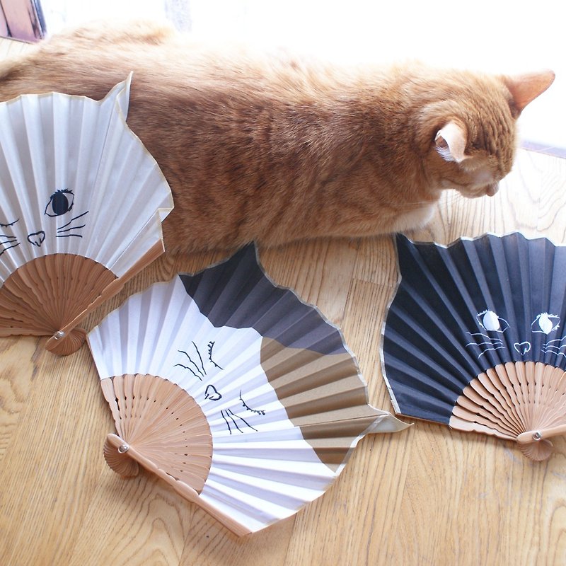 【DESTINO STYLE】日本那堤猫折扇 公司货 猫奴圣品 凉夏必备 - 扇子 - 其他人造纤维 