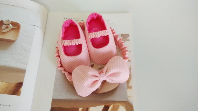 粉底水玉弥月礼物 宝宝鞋+发带 - 童装鞋 - 棉．麻 粉红色