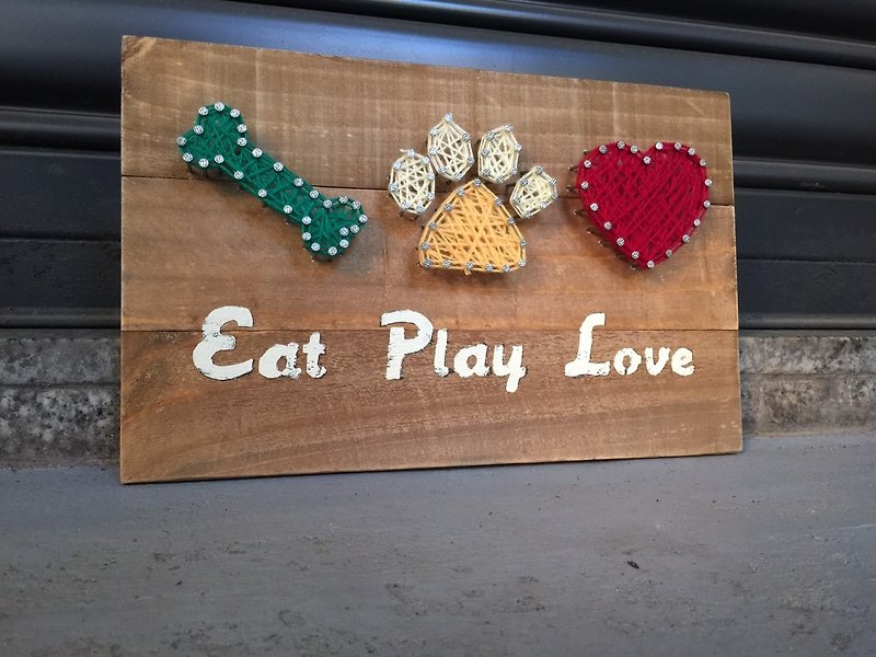 EAT PLAY LOVE 宠物毛孩是家人 壁挂摆饰品 木作品 宠物礼物 - 摆饰 - 木头 银色