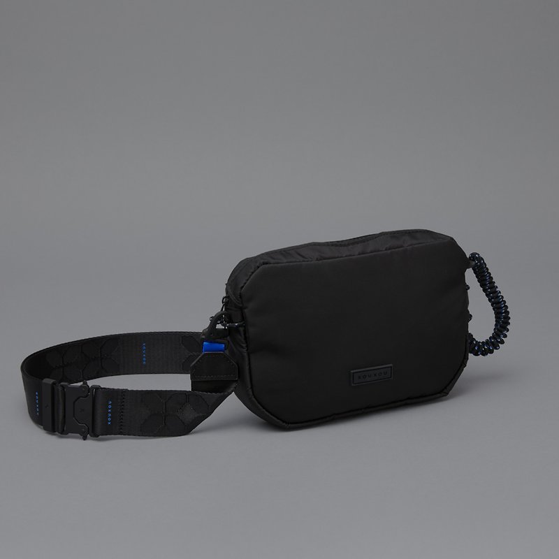 XOUXOU / CROSSBODY BAG机能斜背包-黑色Black - 侧背包/斜挎包 - 尼龙 黑色