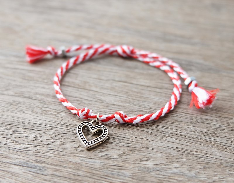 Red/White rope with heart charm bracelet - 手链/手环 - 其他材质 红色