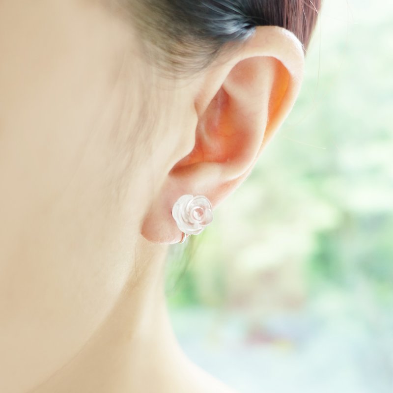 ROSE玫瑰- 限量 白晶 手工 雕刻 天然石 纯银 耳环 - 耳环/耳夹 - 其他材质 白色