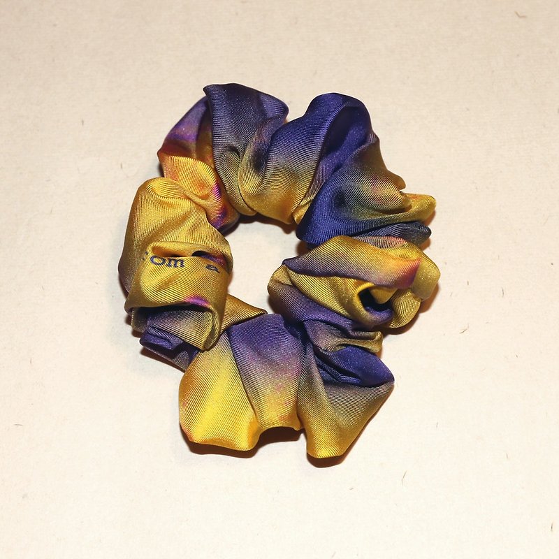【法式浪漫时尚】- 黄紫印花100%纯丝发圈 - 百搭造型 - 发饰 - 丝．绢 黄色