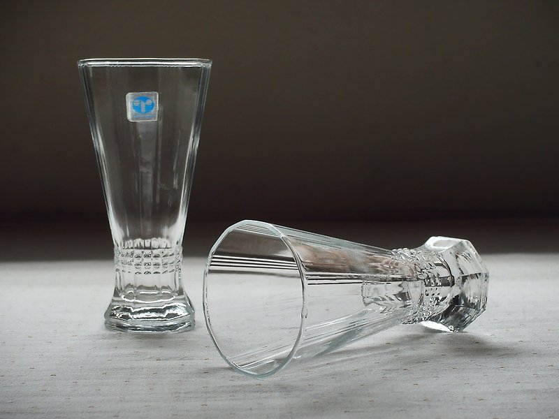 早期透明杯-伞状的八角 (餐具/旧货/老物/玻璃/几何/简约/果汁) - 茶具/茶杯 - 玻璃 透明