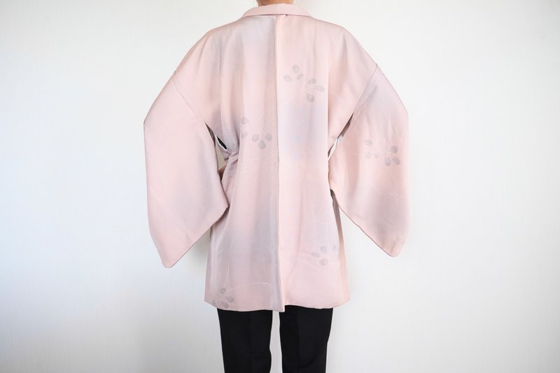 Silk KIMONO, pale tone kimono, vintage kimono, kimono jacket, Japanese kimono - 女装休闲/机能外套 - 丝．绢 粉红色