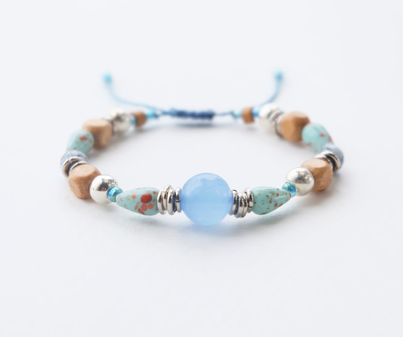 Baby blue gemstone string bracelet with wooden and other mixed beads - 手链/手环 - 其他材质 蓝色